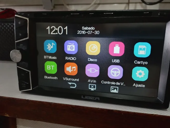 Rádio multimídia UBER
