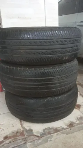 3 pneus aro 14 185/60 Hifly (negociável)