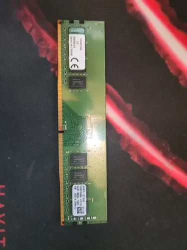 Memória DDR4 8GB Kingston 2400MHz
