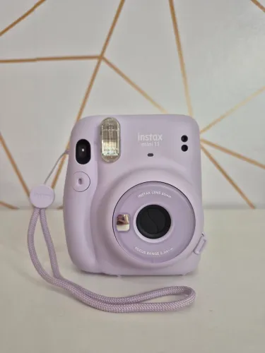 Câmera Instax Mini 11 Fujifilm com bolsa de transporte original
