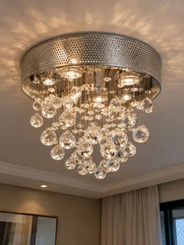 Lustre com pendentes de cristal 