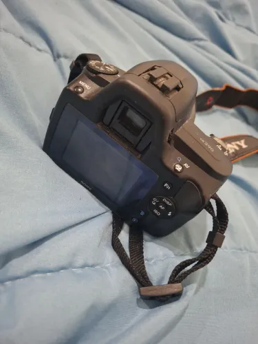 Câmera Sony A290 Completa + Lente 18-55 | Ótima para Iniciantes