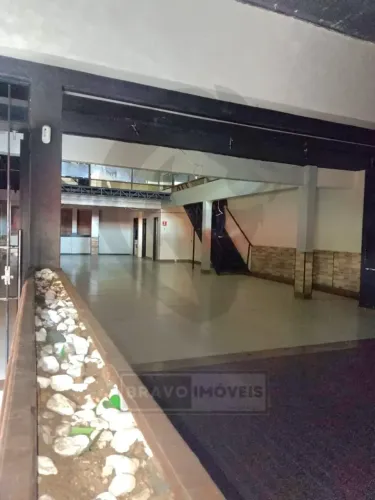 Prédio comercial para aluguel com 1000 metros quadrados em Centro - Diadema - SP