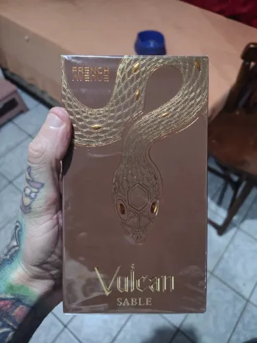 French Avenue Vulcan Sable 