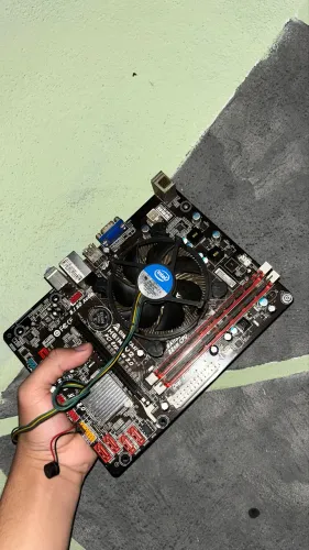 Kit Placa-Mãe Biostar H61ML V2 + 12GB DDR3