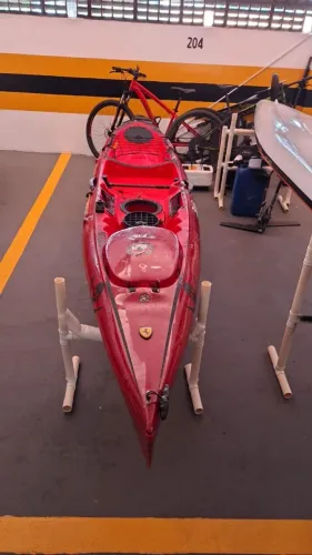 Caiaque De Pesca Hobie Revo 13 Cok motor Elétrico Já instalado no local do pedal