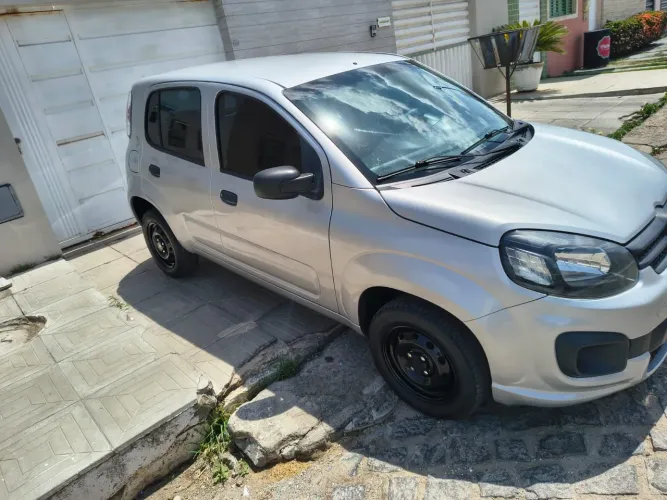 Fiat Uno Attractive 1.0 EVO Fire Flex 8V 5P 2020
