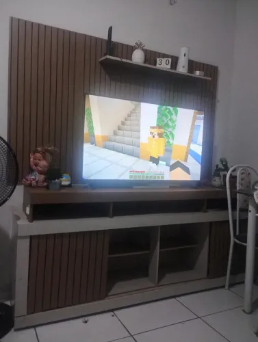 Painel e rack pra sua sala