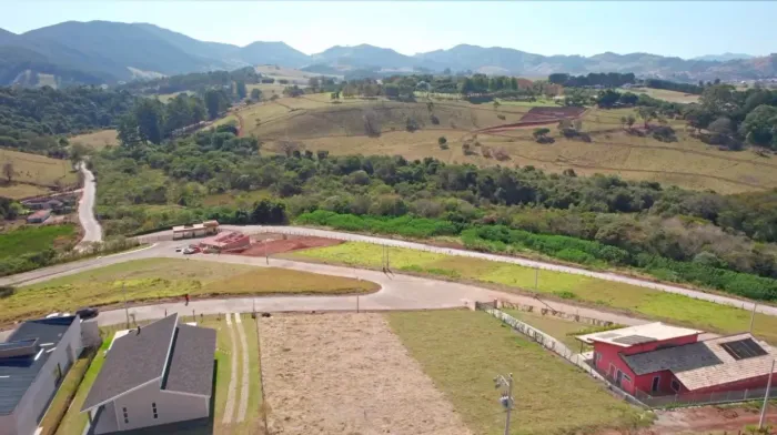Excelente Terreno 1000m2 - Joanópolis - Para Casa de campo ou Chácara