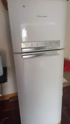 Geladeira DF50 Electrolux 