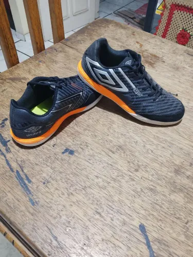 Chuteira pro 5 original usada poucas vezes