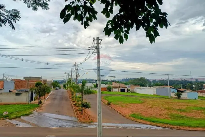Terreno 10x25 à Venda - Jardim do Lago, SP