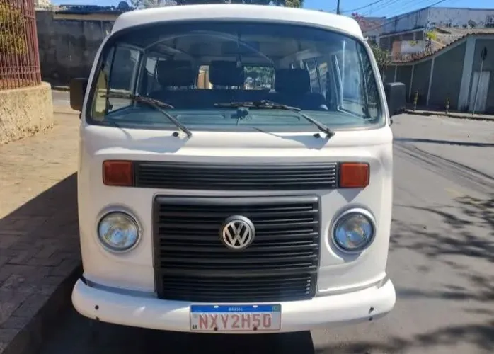 Volkswagen Kombi Standard 1.4 MI Total Flex 8V 2012