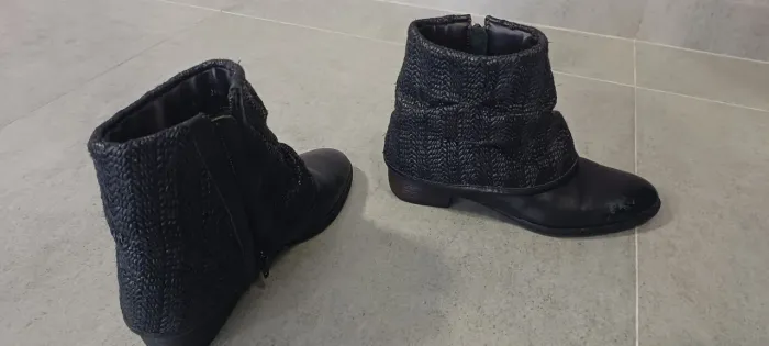 Bota preta couro legítimo baixa 37 