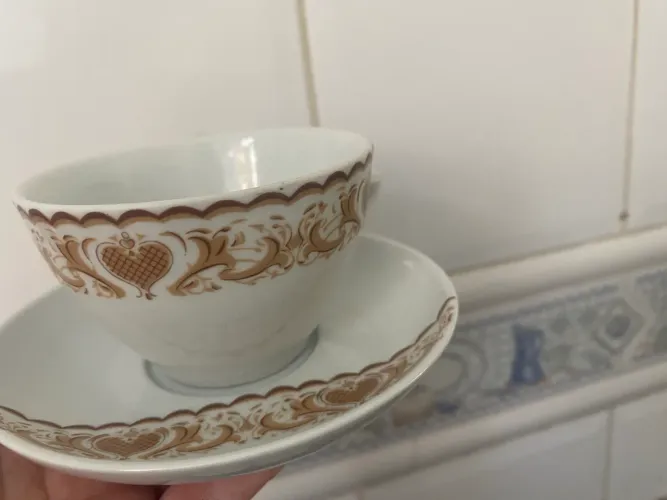 Jogo de 6 Xícaras de Chá Porcelana Pozzani Jundiaí - Vintage - Corações e Arabescos