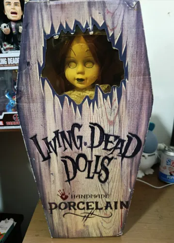 Living Dead Dolls Posey 45cm - Porcelana (Tiragem Limitada) - Lacrada