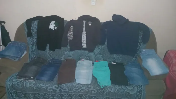 Calças, bermudas jeans ,casacos e suete infantil e pre adolescente 