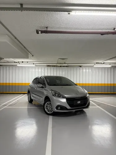 Peugeot 208 Active 1.2 Flex 12V 5P Mec. 2020