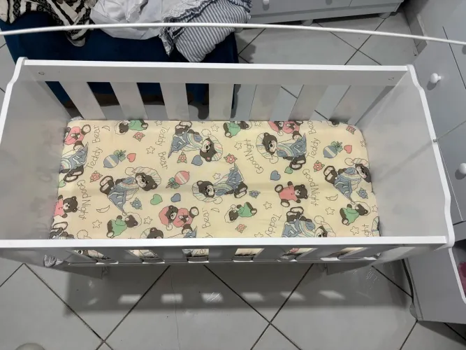 Mini berço, em ótimo estado, bem conservado 100$