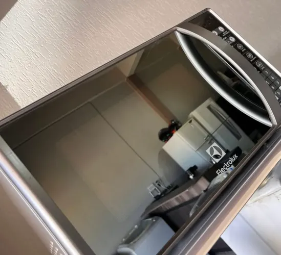 MICROONDAS INOX ESPELHADO ELECTROLUX 23 LITROS - ENTREGAMOS 