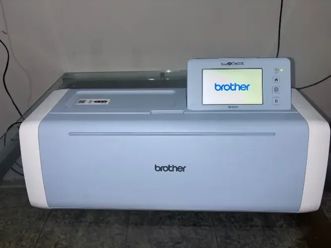 Máquina de corte scanner brother SDx225 110v