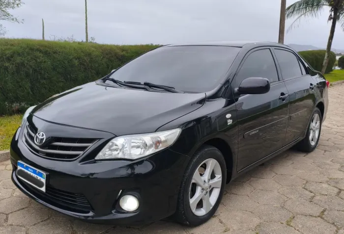 Toyota Corolla GLI 1.8 Flex 16V Aut. 2013