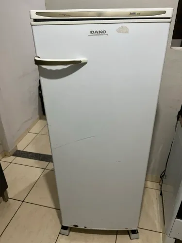 Geladeira Dako 340