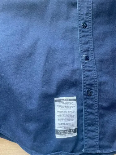 Descrição: Camisa carhartt