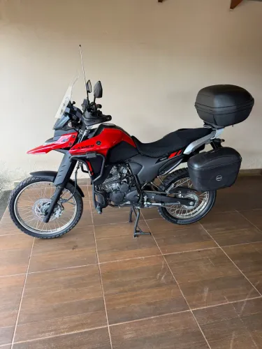 Lander XTZ 250 moto com mais de 3 mil de acessórios
