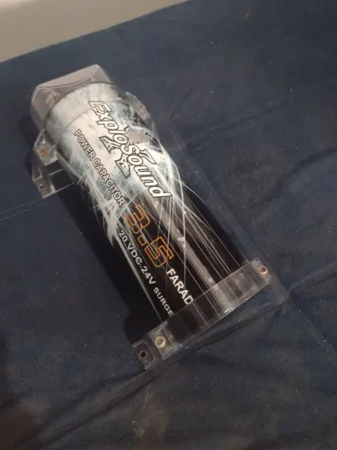 Mega capacitor 
