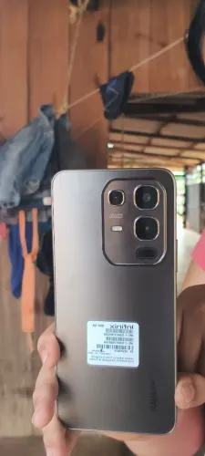 Troco um infinix 50x 5g pro um iphone