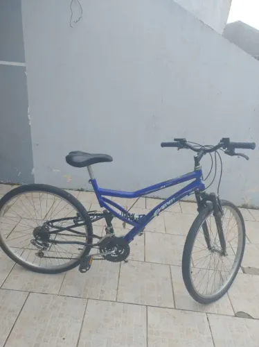? Bicicleta Everest GT Aro 26