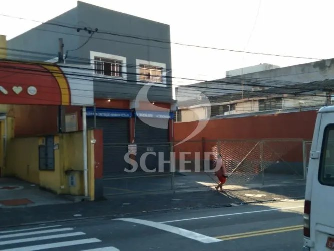 TERRENO À VENDA COM 2 CONSTRUÇÔES NA VILA SANTA CATARINA