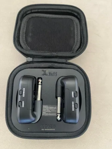 Xvive Ac58 5.8ghz Wireless Guitar System Gray C/case (Usado)