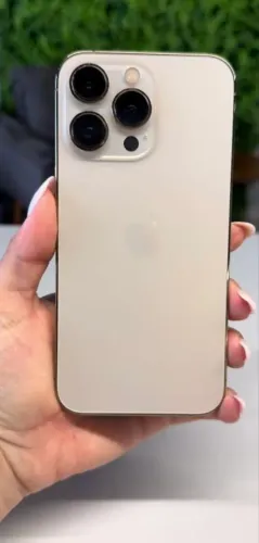 iPhone semi novo