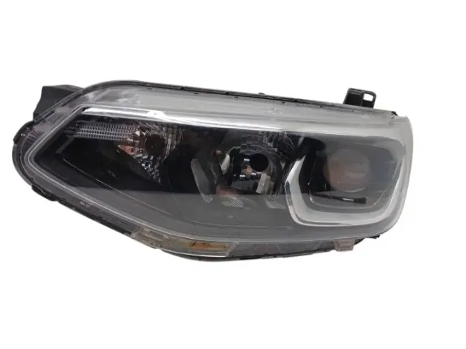 Farol Esquerdo recuperado Chevrolet Tracker1.8 Ecotc 20/25