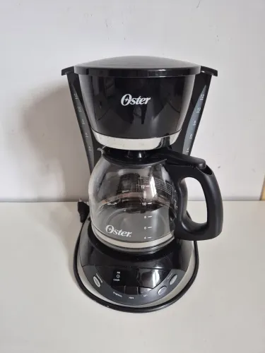 Cafeteira Oster com temporizador (Leia Anúncio)