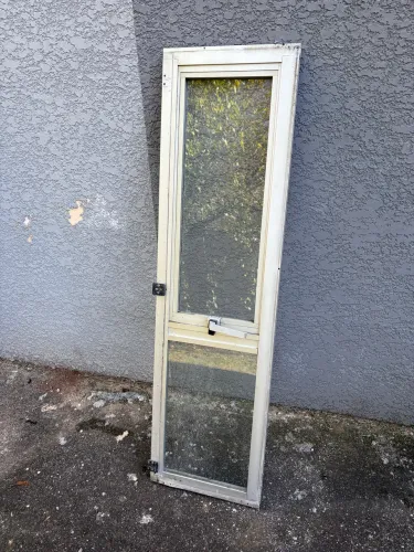 Janela de alumínio fixo e basculante 0x30 x 1,00
