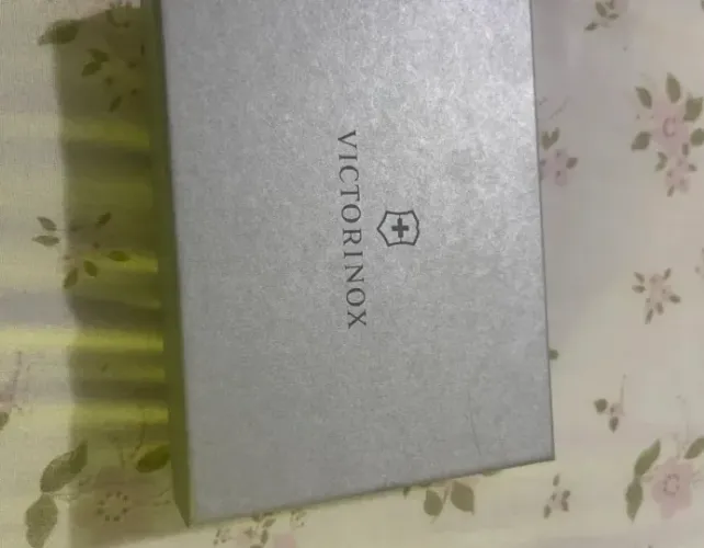 Vende se carteira VictoriNox zera sem uso couro legítimo