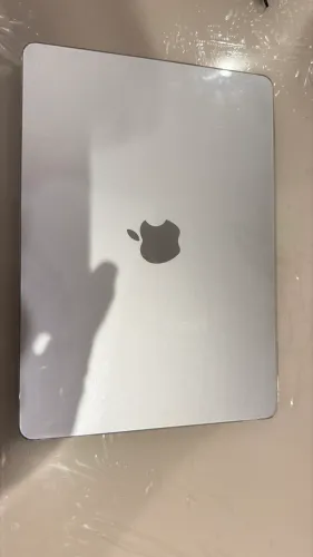 MACBOOK AIR M4 SILVER 256GB 100% BATERIA