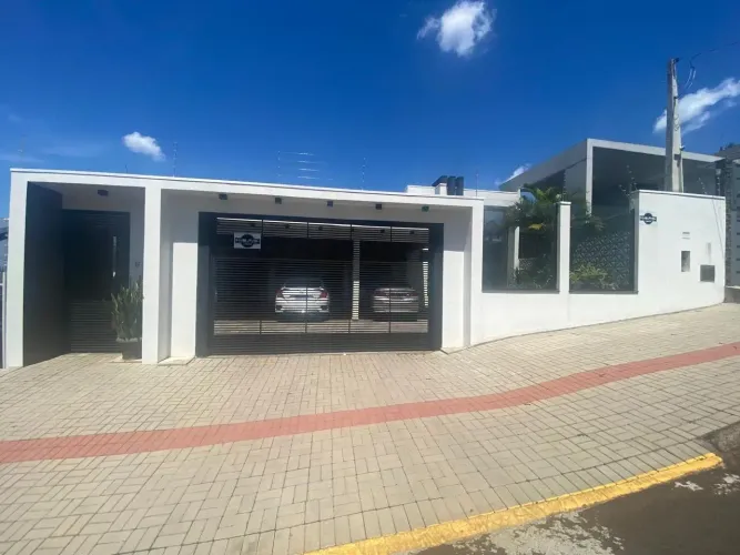 Imóvel para venda possui 260 metros quadrados com 3 quartos em Jardim Itália - Chapecó - S