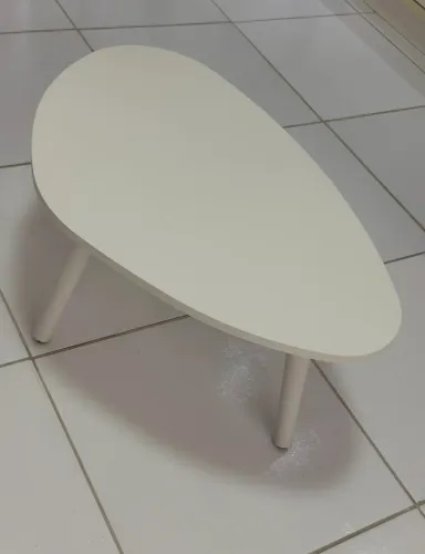 Mesa de centro pequena