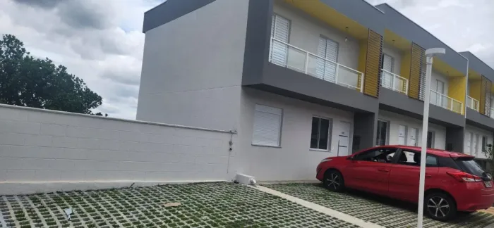 Casa de condominio em Suzano