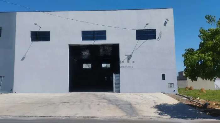 Galpão Comercial para Locação em Sorocaba-SP - Jardim Santa Marta: 2 Salas, 2 Banheiros, 4
