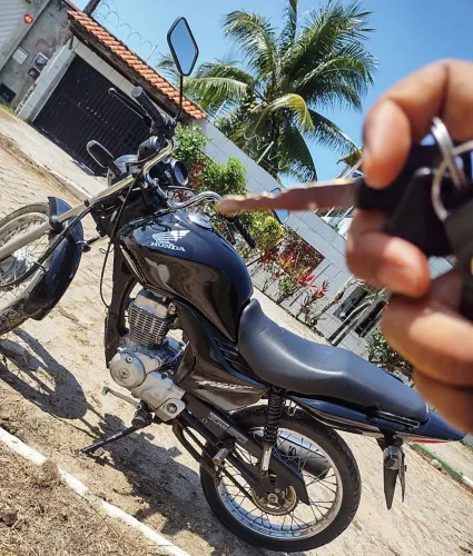 Fan 125 2010 Pa Vender Ou Pa Trocar Em Outra De Maior Cilindrada Com Volta Da Minha Parte!