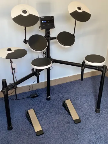 Bateria Roland V-Drums TD-02