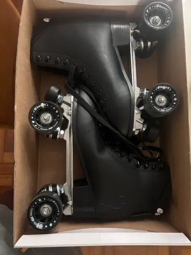 PATINS QUAD HD CHERRY- BASE DE ALUMINIO PRETO 