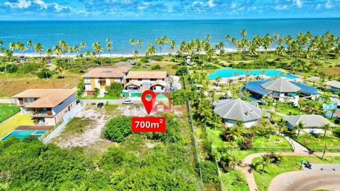 Condomínio Praia Bella Terreno/Lote Residencial com 700m² disponível para venda em Praia