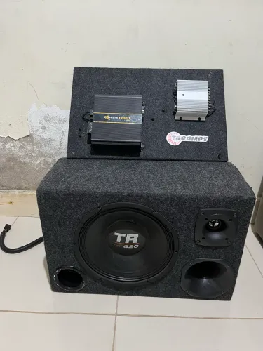 Trio com TR 620 com módulos para grave e voz