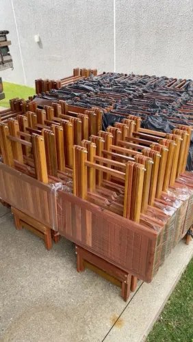 Conjunto de mesas na madeira paraju,zap 31 3354-5975,a partir de 500 reais